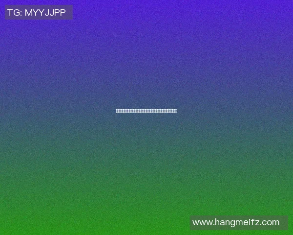 时尚足球明星女款裤子图片大全展现运动魅力与个性风格